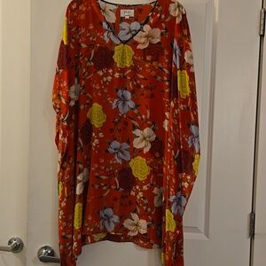 JOHNNY WAS JADE SILK FLORAL TOP Size M .
